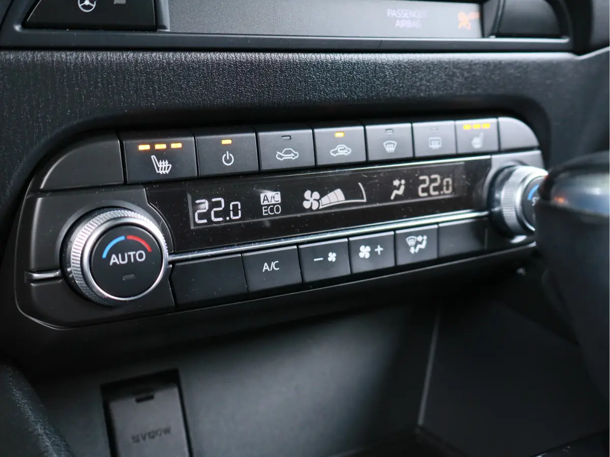 2.0 SkyActiv-G 165 Sport Selected Automaat / Trekhaak / Navi / Clima / Head-up / Cruise