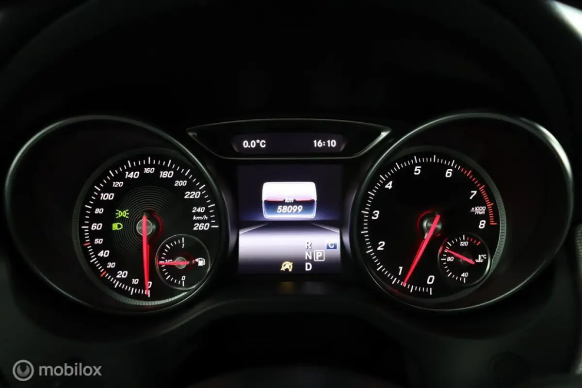 180 Upgrade Edition Autmaat | Vol Opties | Camera | PDC | NL Auto | Dealer-onderhouden | DEALER-STAAT