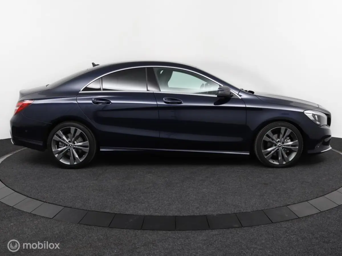 180 Upgrade Edition Autmaat | Vol Opties | Camera | PDC | NL Auto | Dealer-onderhouden | DEALER-STAAT