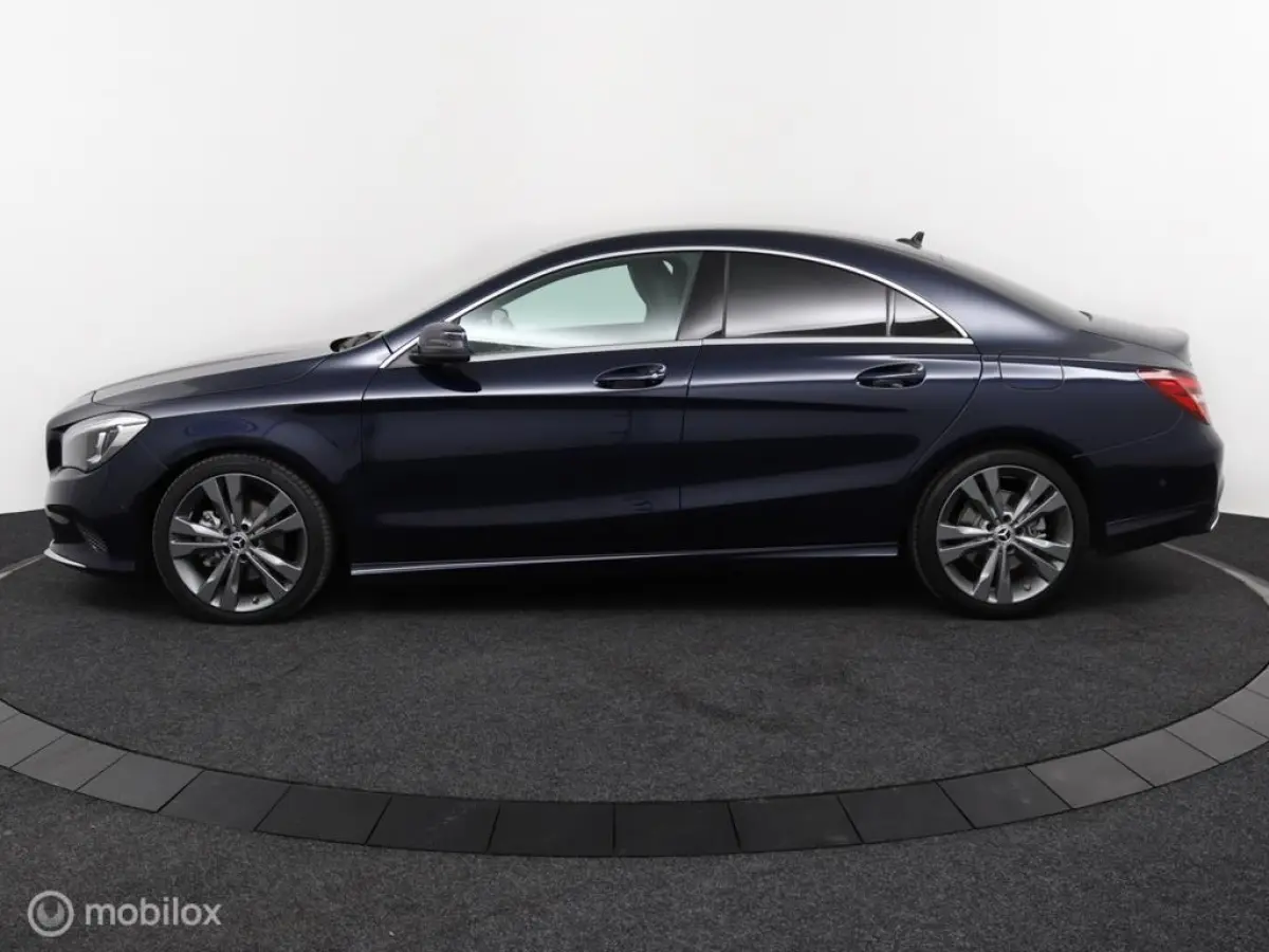 180 Upgrade Edition Autmaat | Vol Opties | Camera | PDC | NL Auto | Dealer-onderhouden | DEALER-STAAT