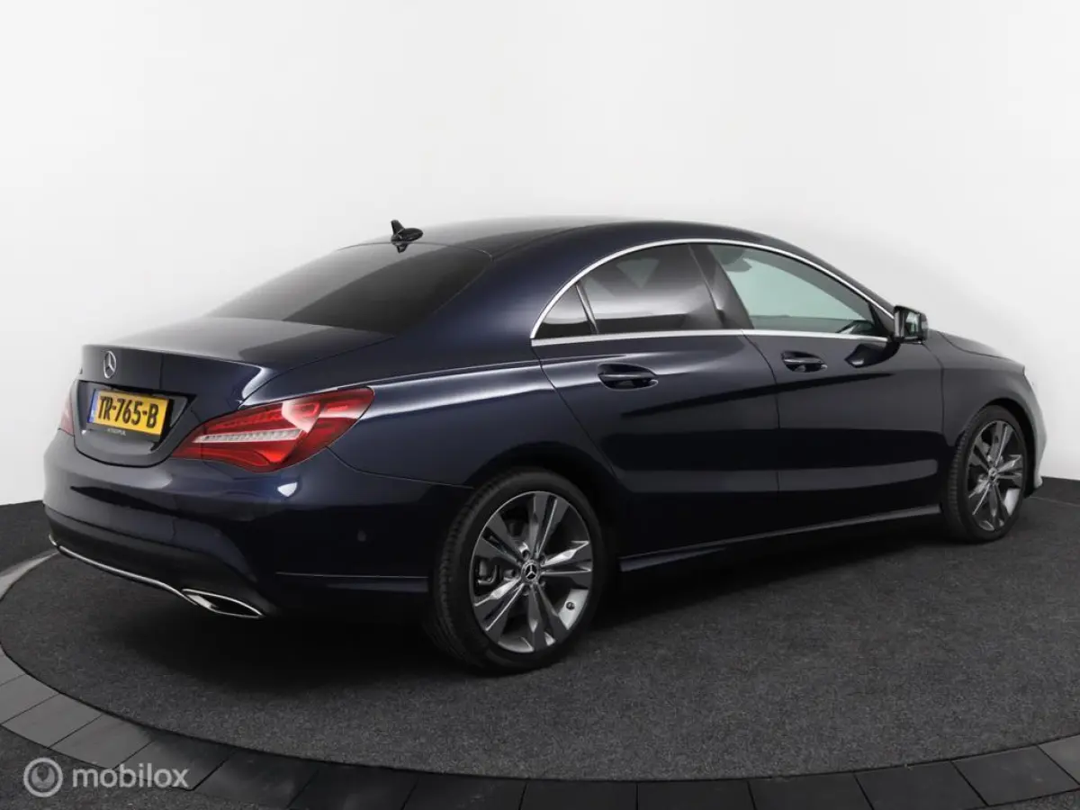 180 Upgrade Edition Autmaat | Vol Opties | Camera | PDC | NL Auto | Dealer-onderhouden | DEALER-STAAT