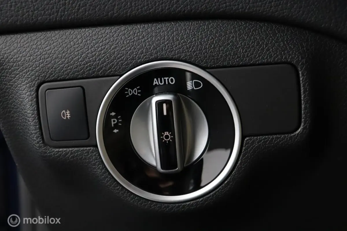 180 Upgrade Edition Autmaat | Vol Opties | Camera | PDC | NL Auto | Dealer-onderhouden | DEALER-STAAT