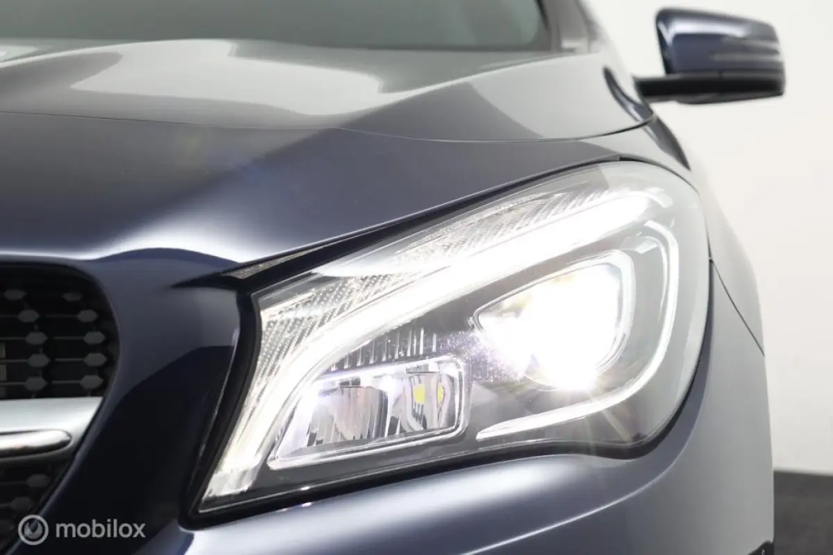 180 Upgrade Edition Autmaat | Vol Opties | Camera | PDC | NL Auto | Dealer-onderhouden | DEALER-STAAT