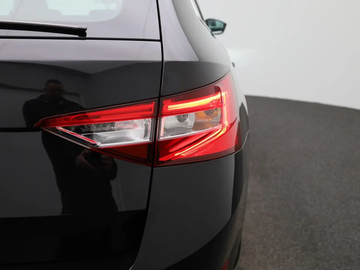 1.5 TSI ACT Business Edition | Automaat | Apple Carplay / Android Auto | Virtual Cockpit | Adaptieve Cruise | Trekhaak | Keyless |