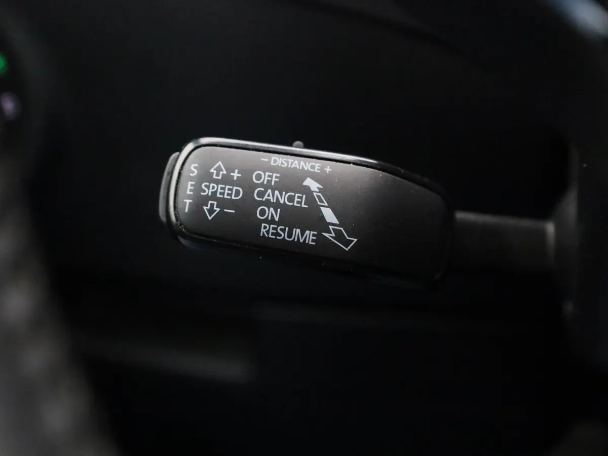 1.5 TSI ACT Business Edition | Automaat | Apple Carplay / Android Auto | Virtual Cockpit | Adaptieve Cruise | Trekhaak | Keyless |