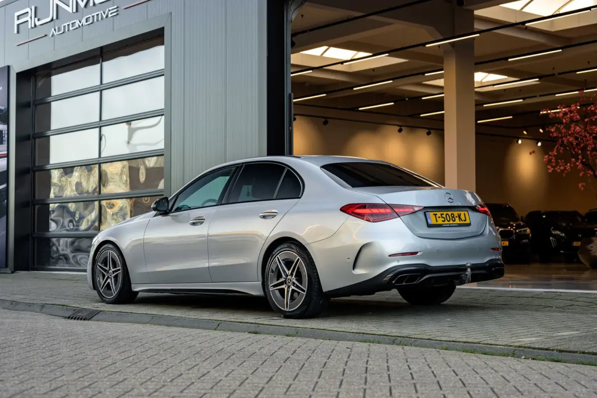 300 d AMG Line|Trekhaak|360-Camera|Carplay