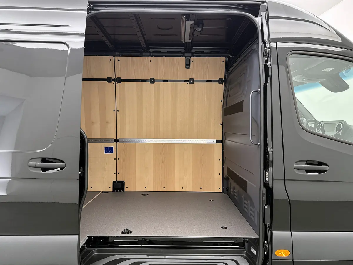 317 CDI L3H2 Pro Navigatie Trekhaak Stoel en stuurverwarming Parkeerpakket Betimmering