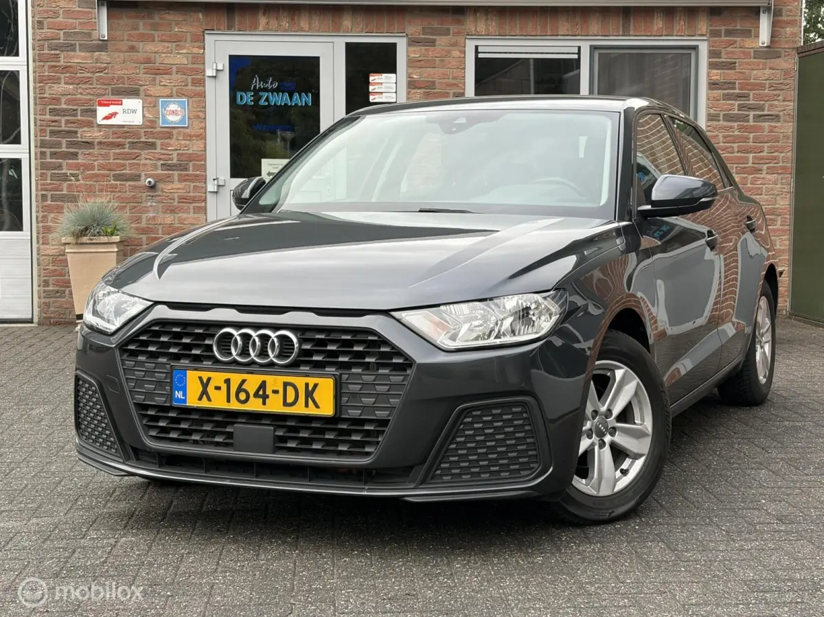 25 TFSI Pro Line|Virtueel Cockpit|Parkeersensoren Voor/Achter|Climatronic