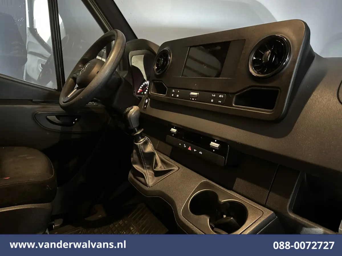 314 CDI 143pk L3H2 Euro6 Airco | Camera | Navigatie | Apple Carplay | Android Auto Parkeersensoren
