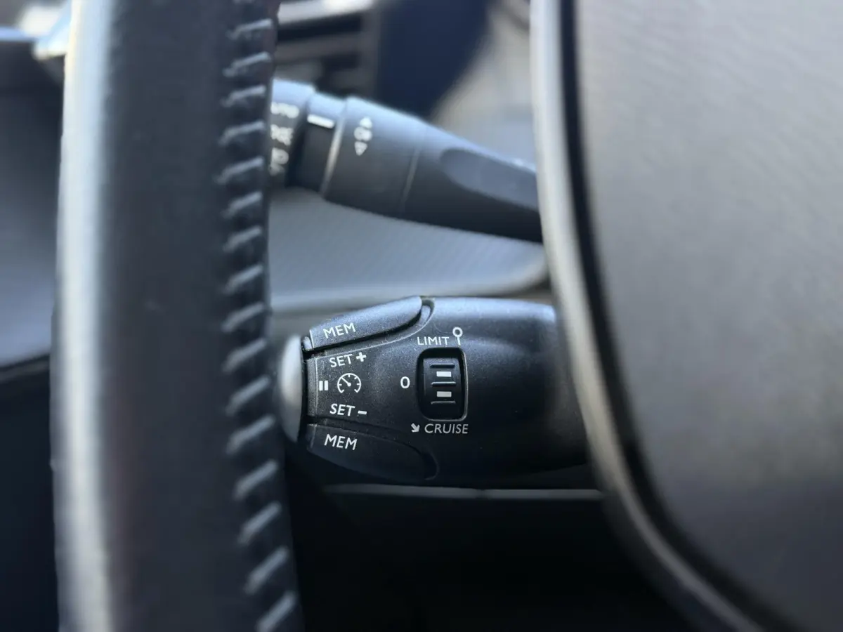 1.2 PureTech Active 2e Eigenaar|Navi|Carplay|Clima|Cruise|D-riem v.v. in 2023|N.A.P|Nieuwe APK bij Aflevering