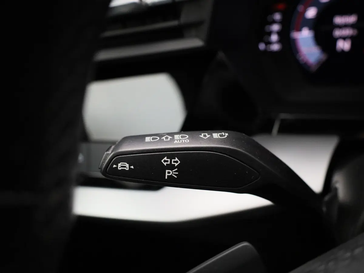 30 TFSI AUTOMAAT | Adaptieve Cruise Controle | PDC Voor/Achter | Keyless start | Apple carplay / Android Auto |