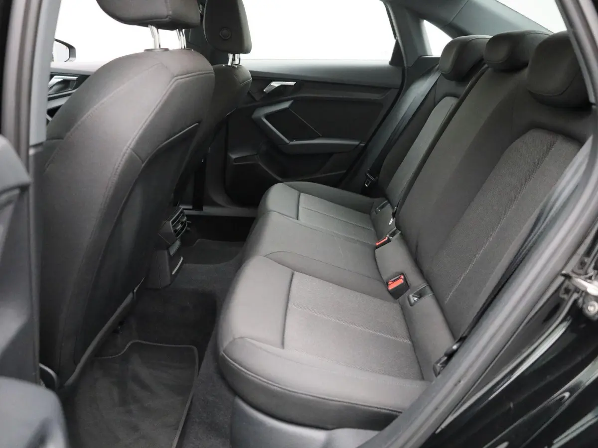 30 TFSI AUTOMAAT | Adaptieve Cruise Controle | PDC Voor/Achter | Keyless start | Apple carplay / Android Auto |