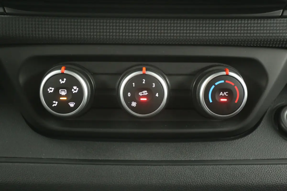2.0 dCi L1H1 Acenta | Marge | Airco | Cruise | Camera | Carplay | 3 Zits | 2xSchuifdeur | Parkeersens.