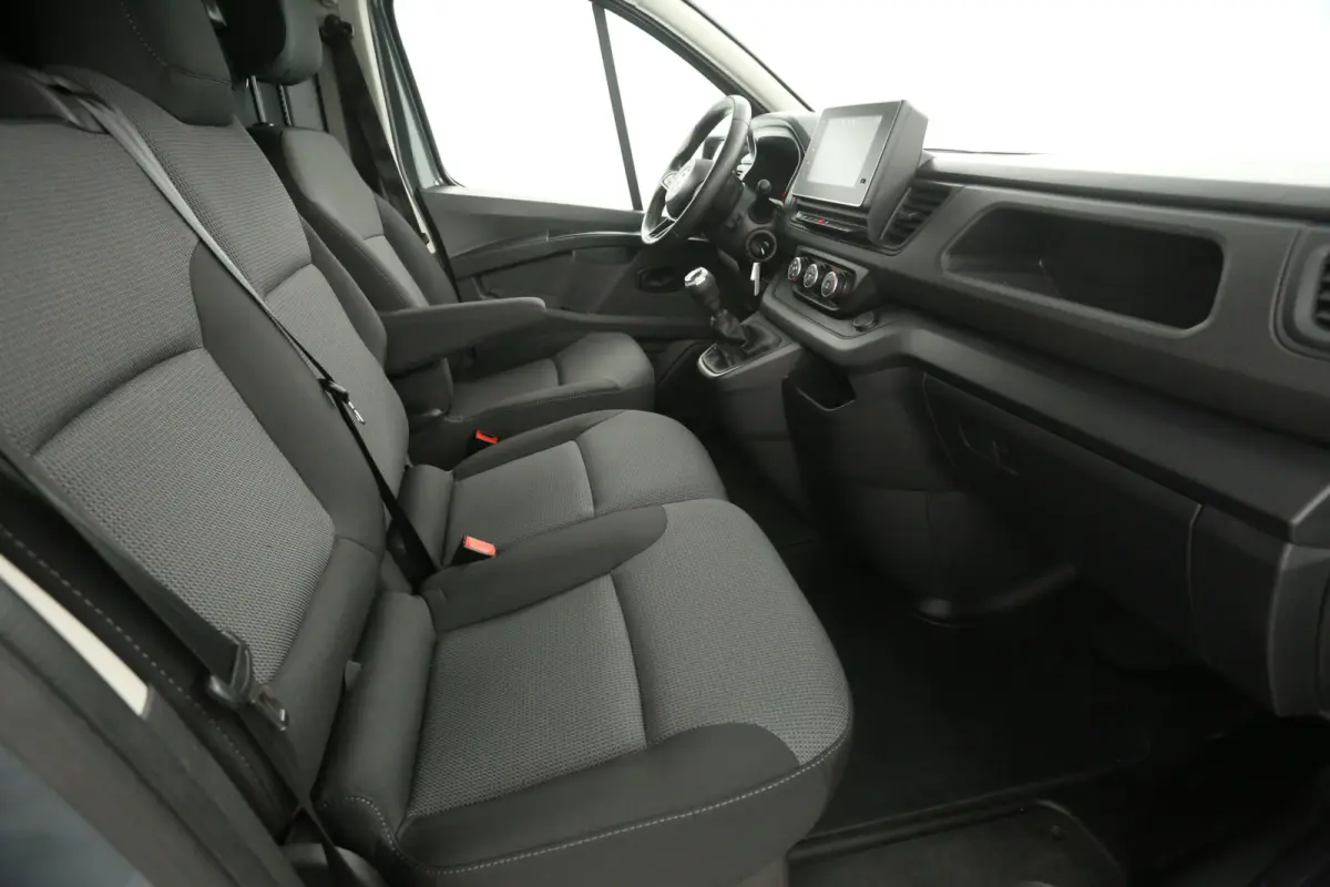 2.0 dCi L1H1 Acenta | Marge | Airco | Cruise | Camera | Carplay | 3 Zits | 2xSchuifdeur | Parkeersens.