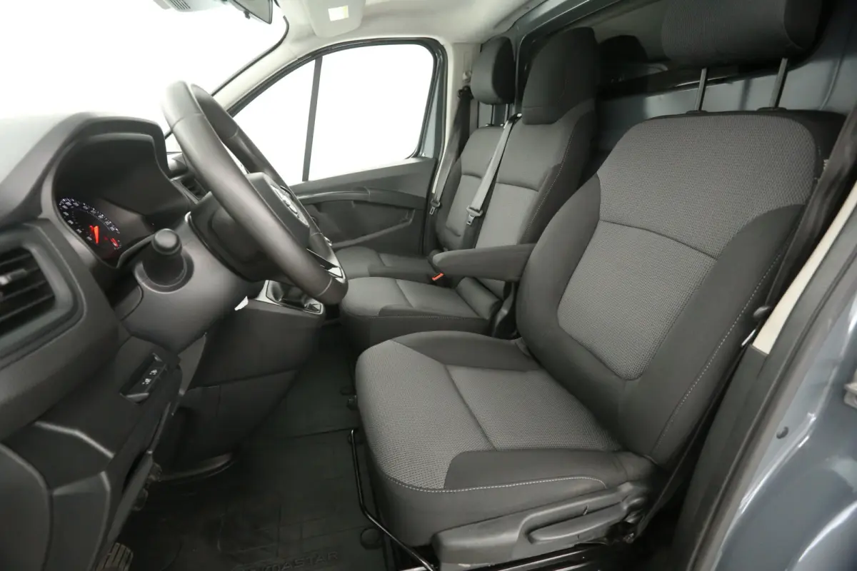 2.0 dCi L1H1 Acenta | Marge | Airco | Cruise | Camera | Carplay | 3 Zits | 2xSchuifdeur | Parkeersens.