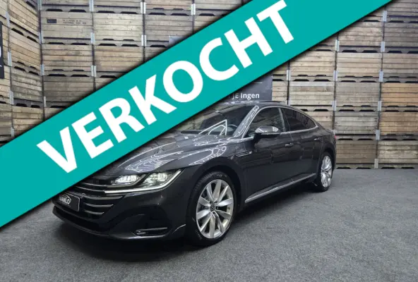 1.4 TSI eHybrid R-Line Business+ Navi Pano LED IQ 360 19"LM