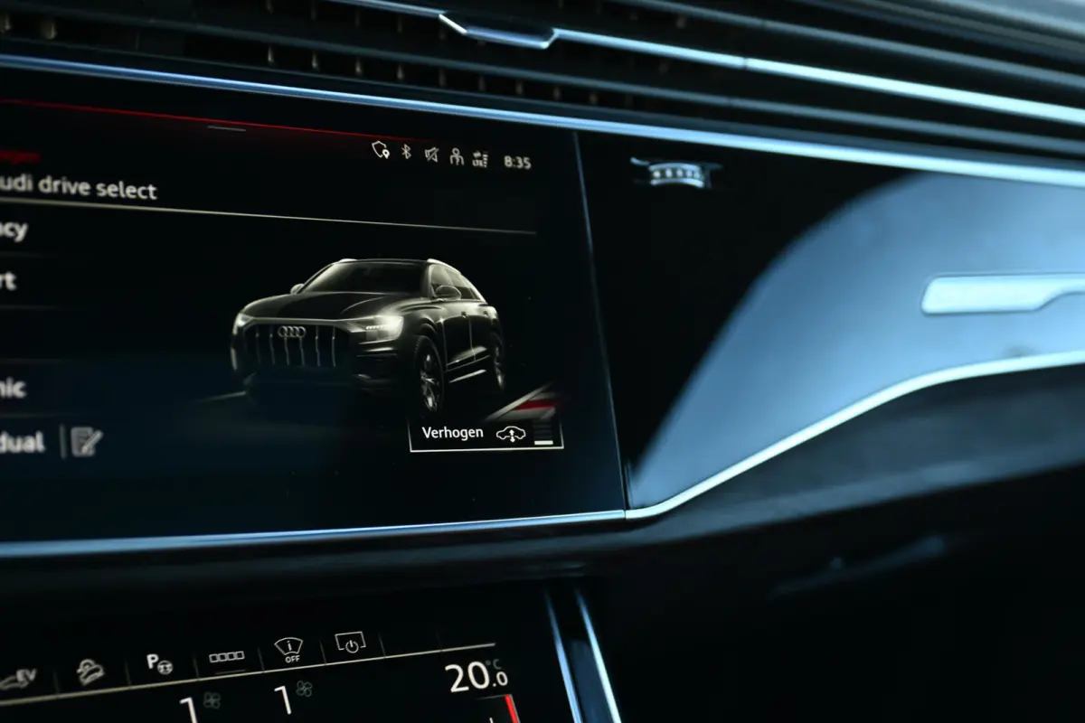 55 TFSI e quattro S-Line Nightvision Softclose SQ8