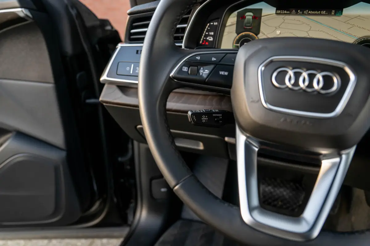 55 TFSI e quattro S-Line Nightvision Softclose SQ8