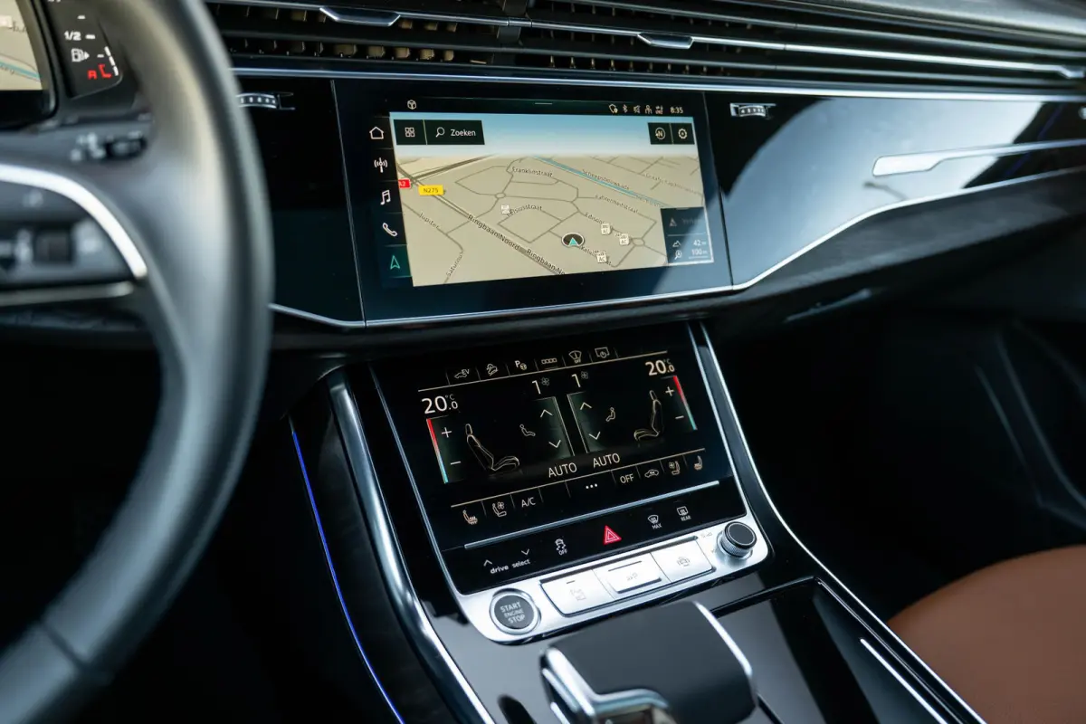 55 TFSI e quattro S-Line Nightvision Softclose SQ8
