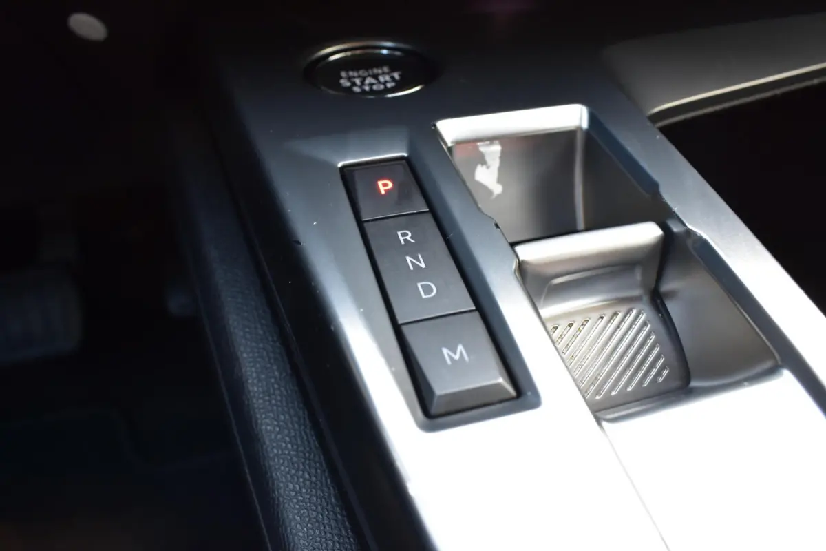 1.2 PureTech Active Pack Business|Automaat!|Trekhaak|Navi|Distributie vervangen|
