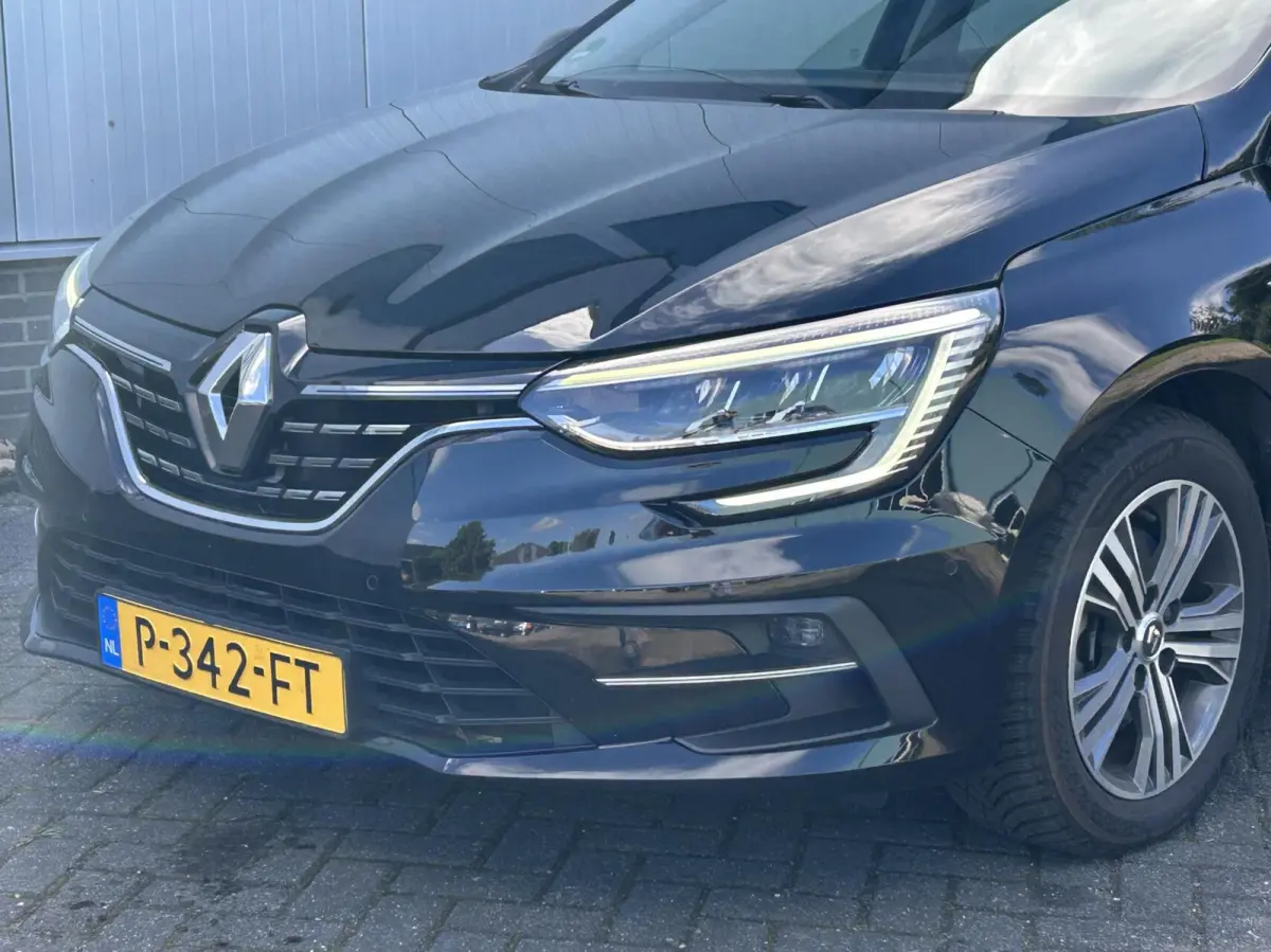 Estate 1.6 Plug-In Hybrid 160 Intens FACELIFT I GR. NAVI I TREKHAAK I ORG.NL + NAP | 88%
