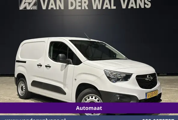 1.5D 131pk Automaat L1H1 Euro6 Airco | 3-Zits | Camera | Apple Carplay | Cruisecontrol Android Auto, Parkeersensoren, Bijrijdersbank