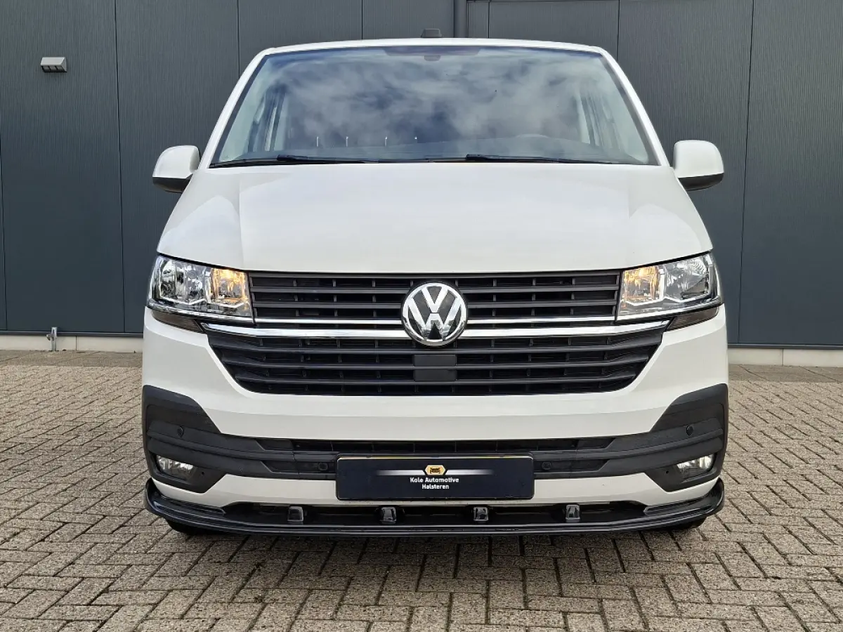 * Automaat L1H1 * Parkeercamera * Navigatiesysteem * Cruise Control * LM Velgen *