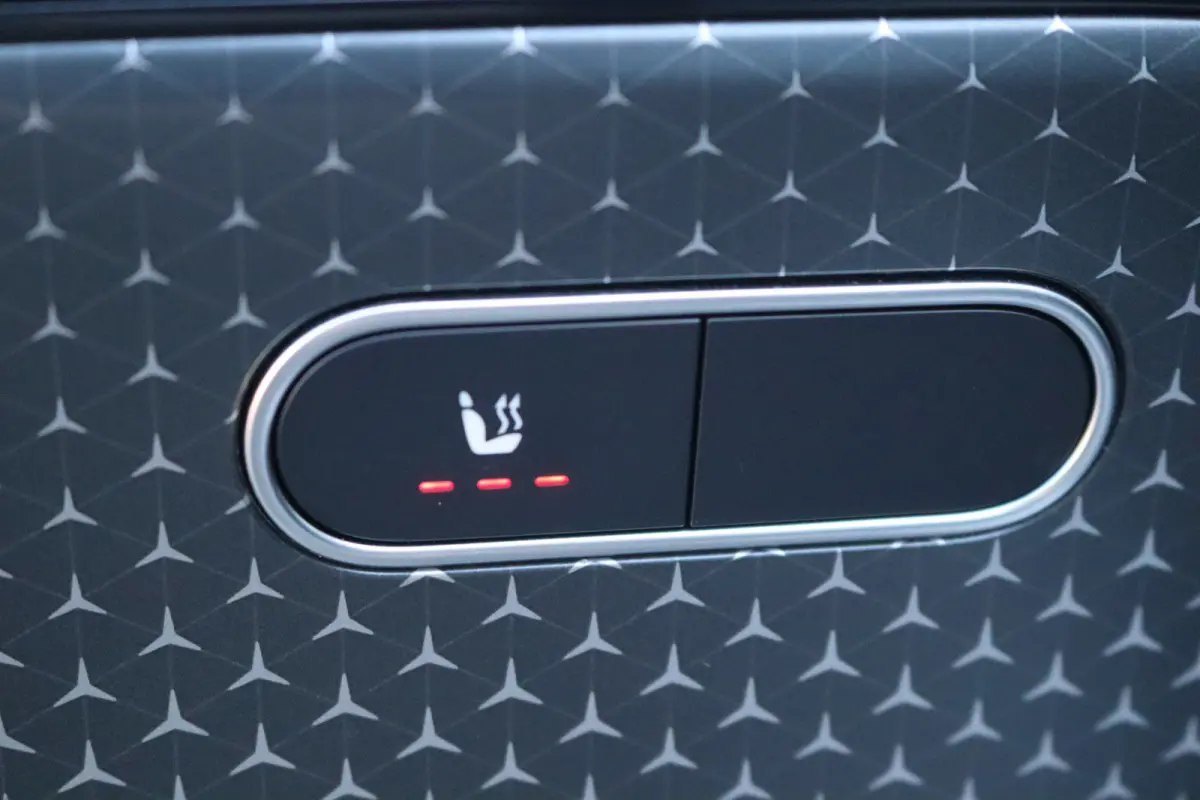 B200 177PK Automaat Mild-Hybrid Luxury Camera/Cruise-control/Elektr.-achterklep/Stoel-stuurverwarming