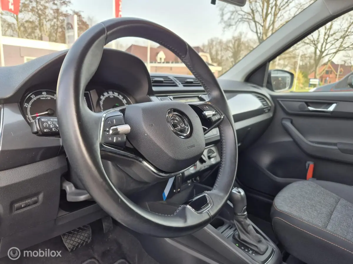 1.0 TSI Business Edition, Navi, Carplay