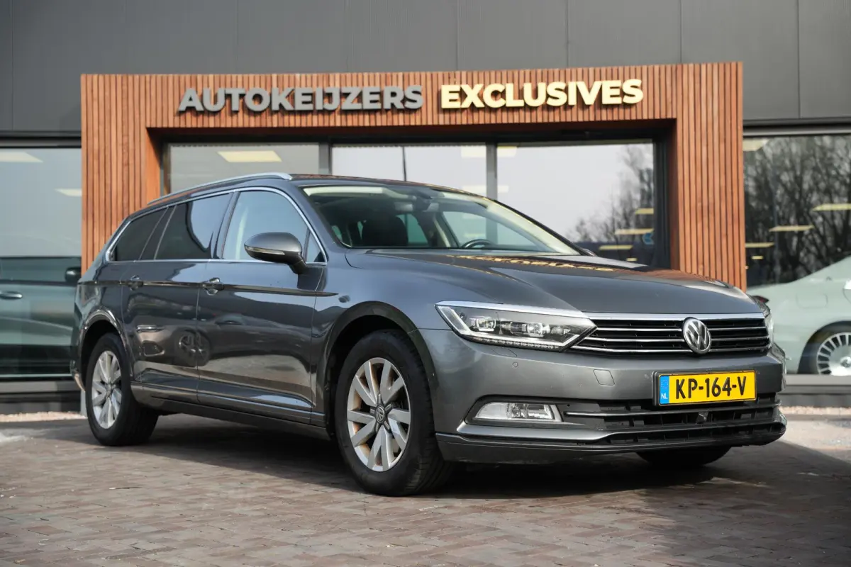 1.6 TDI Connected Series Navi Camera Cruise Clima Stoelverw.