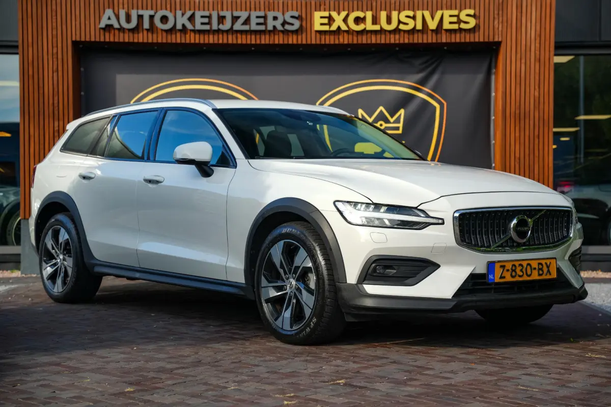 2.0 B5 AWD Pro Adaptieve Cruise Keyless Memory 18''LM