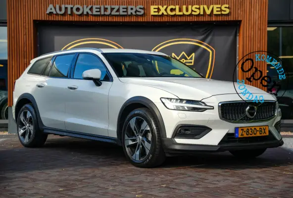 2.0 B5 AWD Pro Adaptieve Cruise Keyless Memory 18''LM