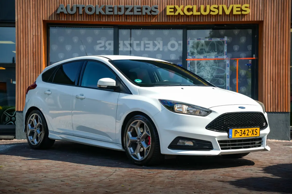 2.0 ST-3 250 pk Keyless Stuurverw. Cruise Clima 18''LM