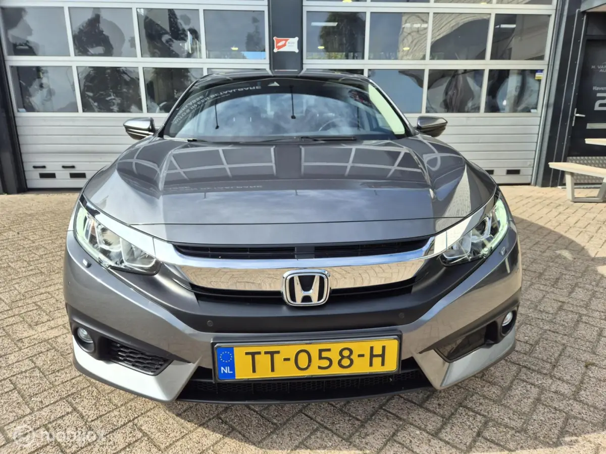 1.5 i-VTEC Elegance 69000KM NAP!