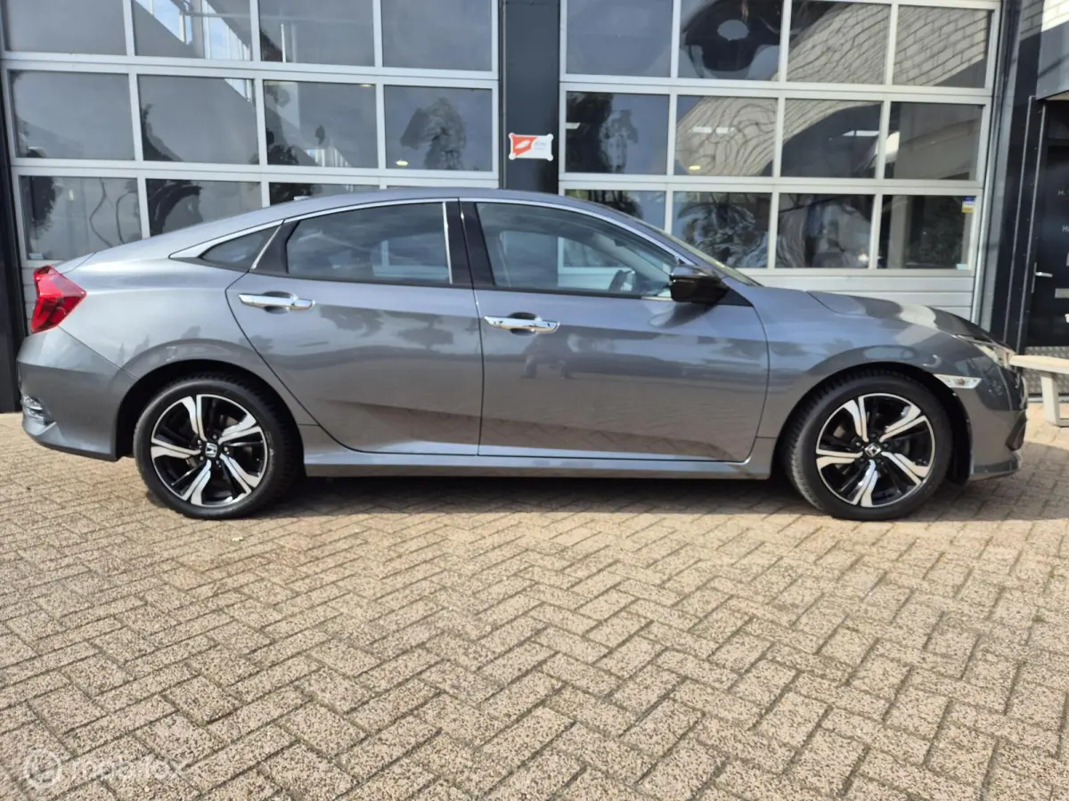 1.5 i-VTEC Elegance 69000KM NAP!