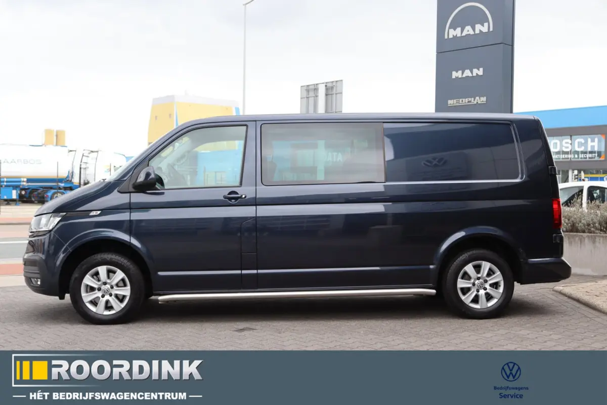 T6 - 150 pk L2H1 DC LMV, bumpers in kleur, trekhaak, PDC