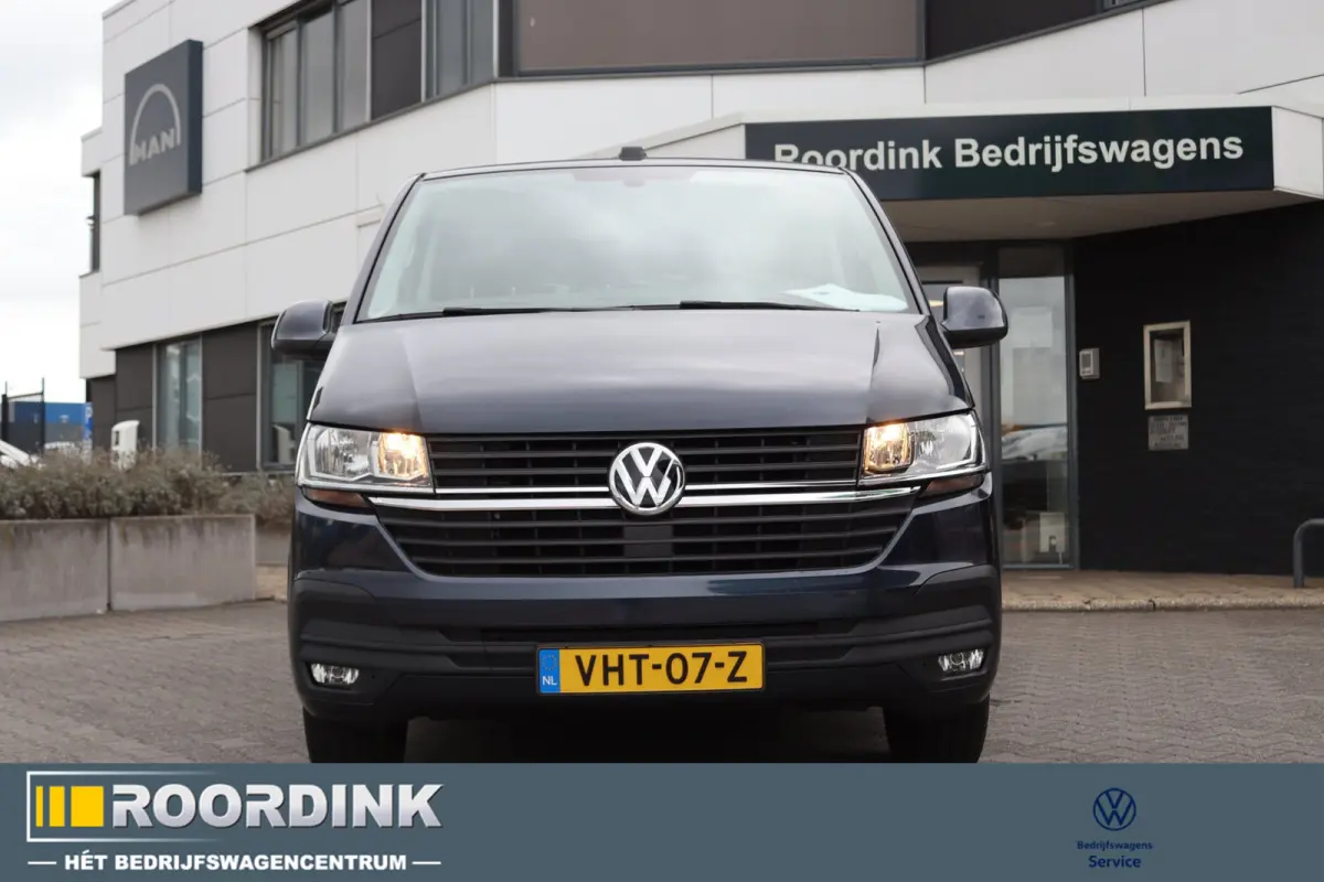 T6 - 150 pk L2H1 DC LMV, bumpers in kleur, trekhaak, PDC
