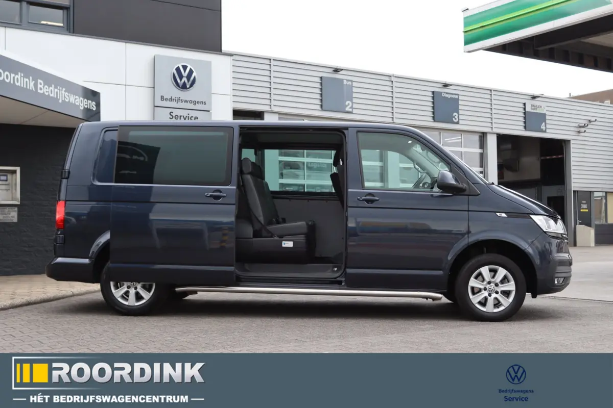 T6 - 150 pk L2H1 DC LMV, bumpers in kleur, trekhaak, PDC