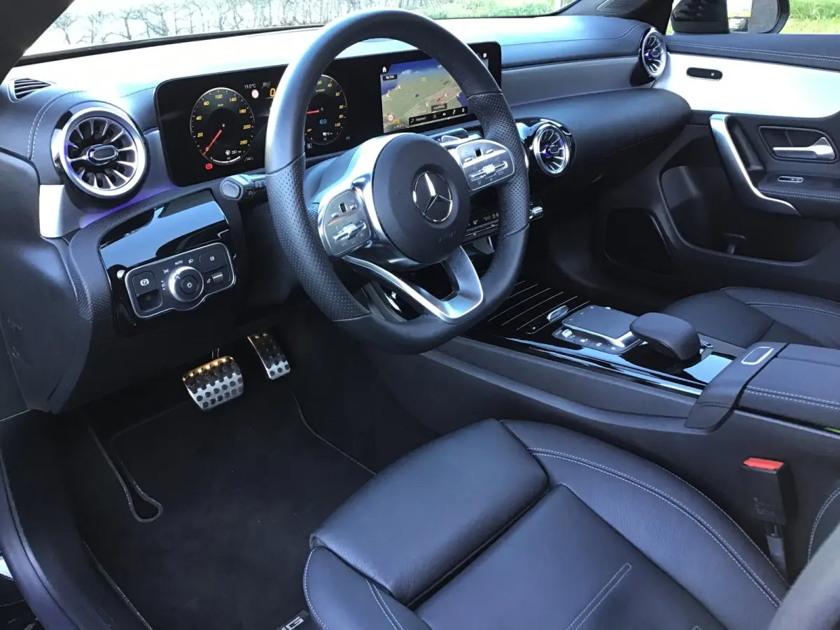 250 e AMG Line I Dealer Onderh. I Pano I Clima I Cruise I 19inch I 360Cam I Keyles I 218PK