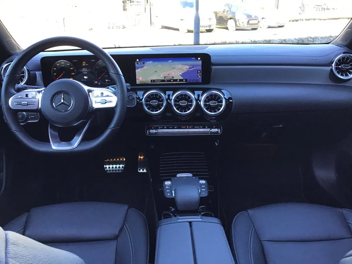 250 e AMG Line I Dealer Onderh. I Pano I Clima I Cruise I 19inch I 360Cam I Keyles I 218PK