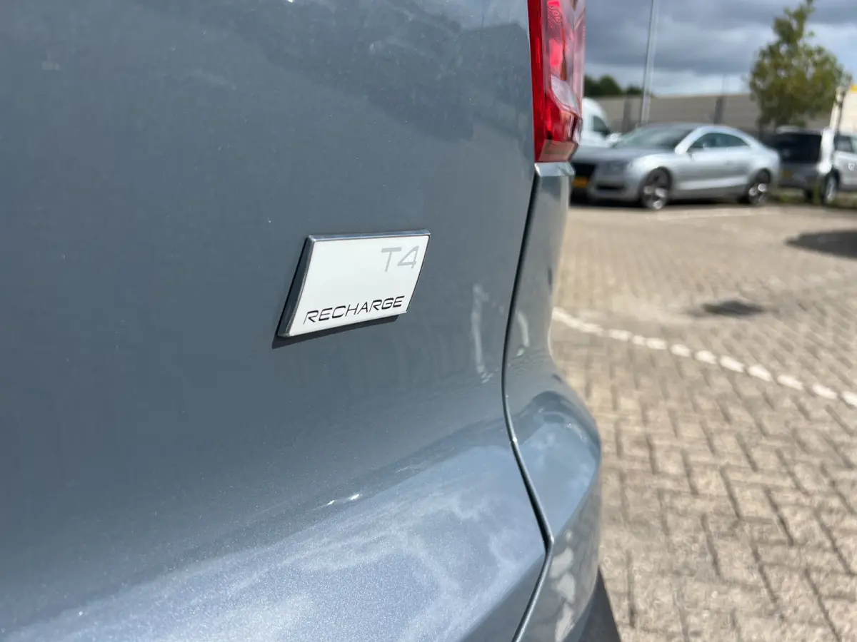 T4 Inscription | Parkeercamera | Keyless entry | Standkachel |