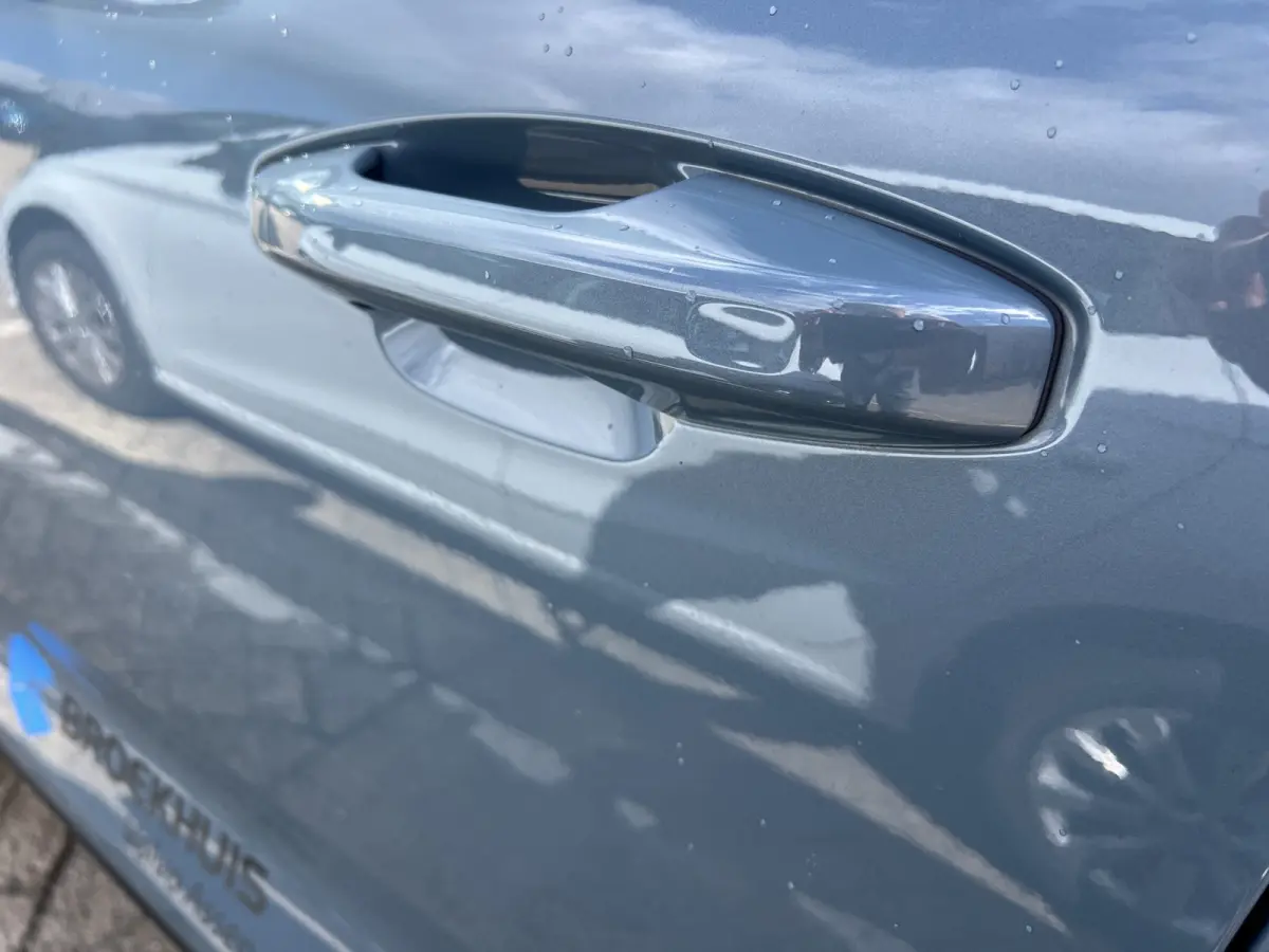 T4 Inscription | Parkeercamera | Keyless entry | Standkachel |