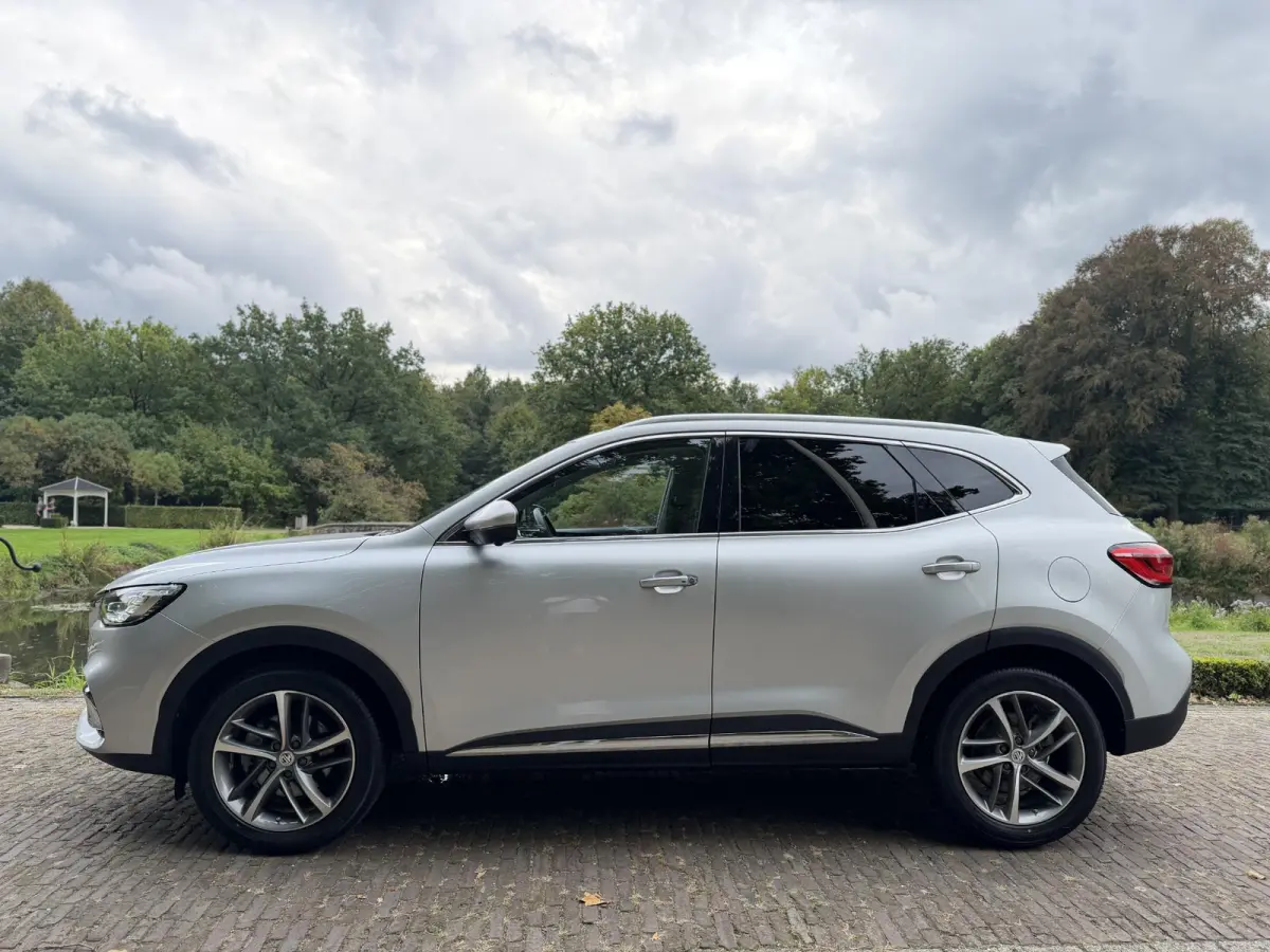 1.5 TGDI Luxury PHEV | Pano | Leder | 360 Camera |