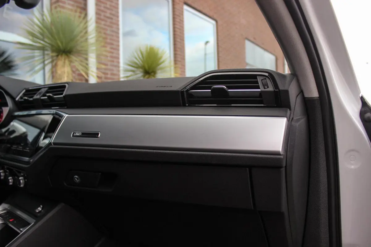 35 TDI Pro Line S | S-line | Apple Carplay | Achteruitrijcamera | Virtual Cockpit | Rijstrooksensor | Cruise control | Trekhaak | MMI Navigatie | Leer | Parkeer assistent