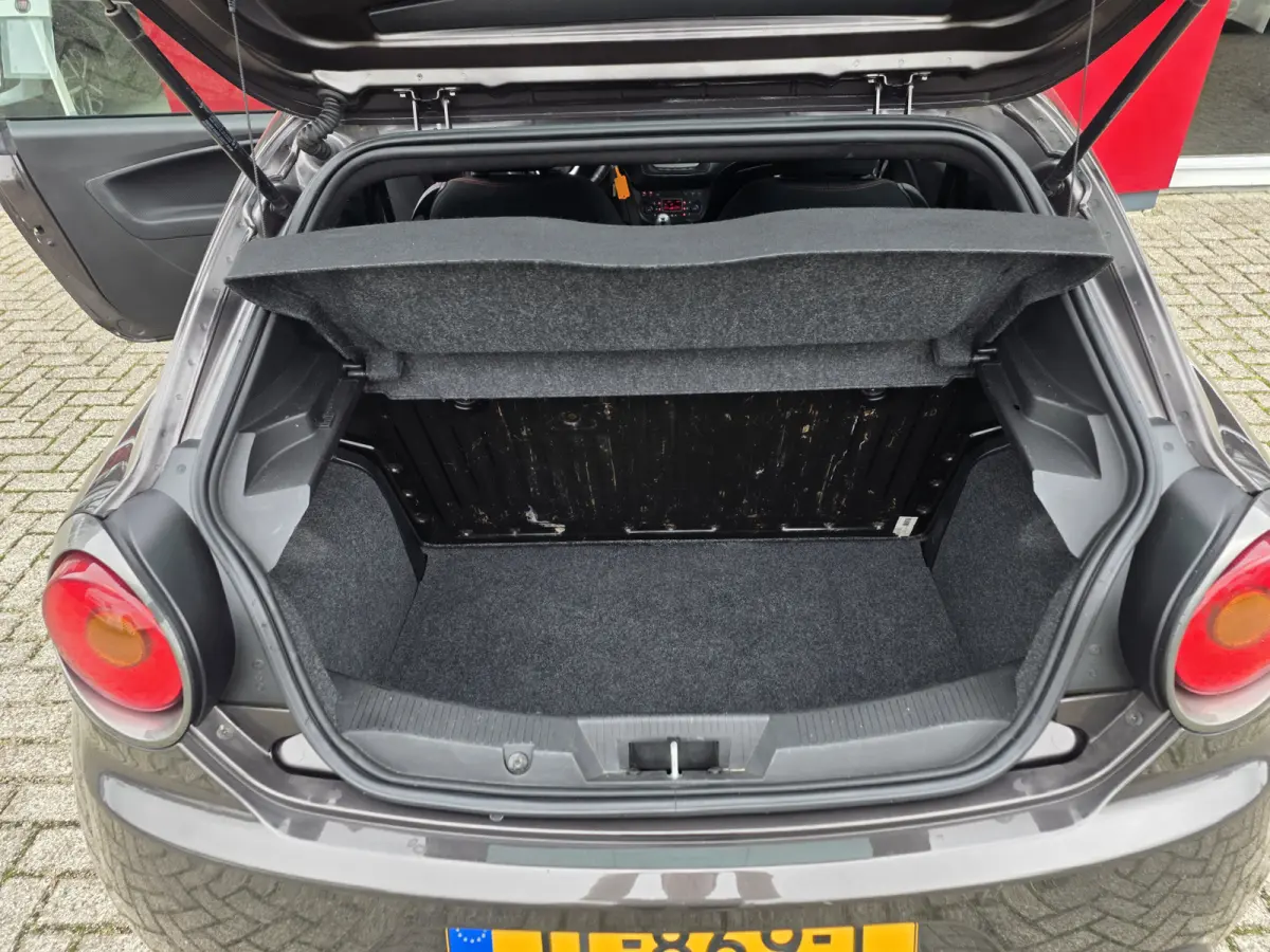 TwinAir 105PK ECO Super | 17" Velgen | Cruise/climate Control
