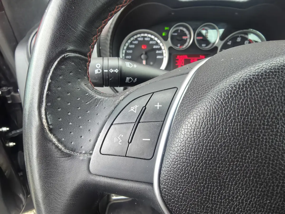 TwinAir 105PK ECO Super | 17" Velgen | Cruise/climate Control