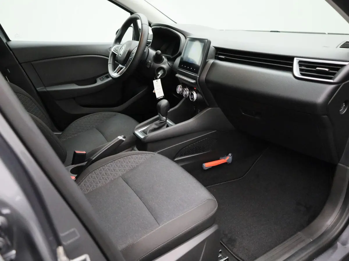 1.6 E-Tech Hybrid 145 Equilibre | Automaat | Navigatie | Cruise control | Airco | Bluetooth | DAB | LMV |