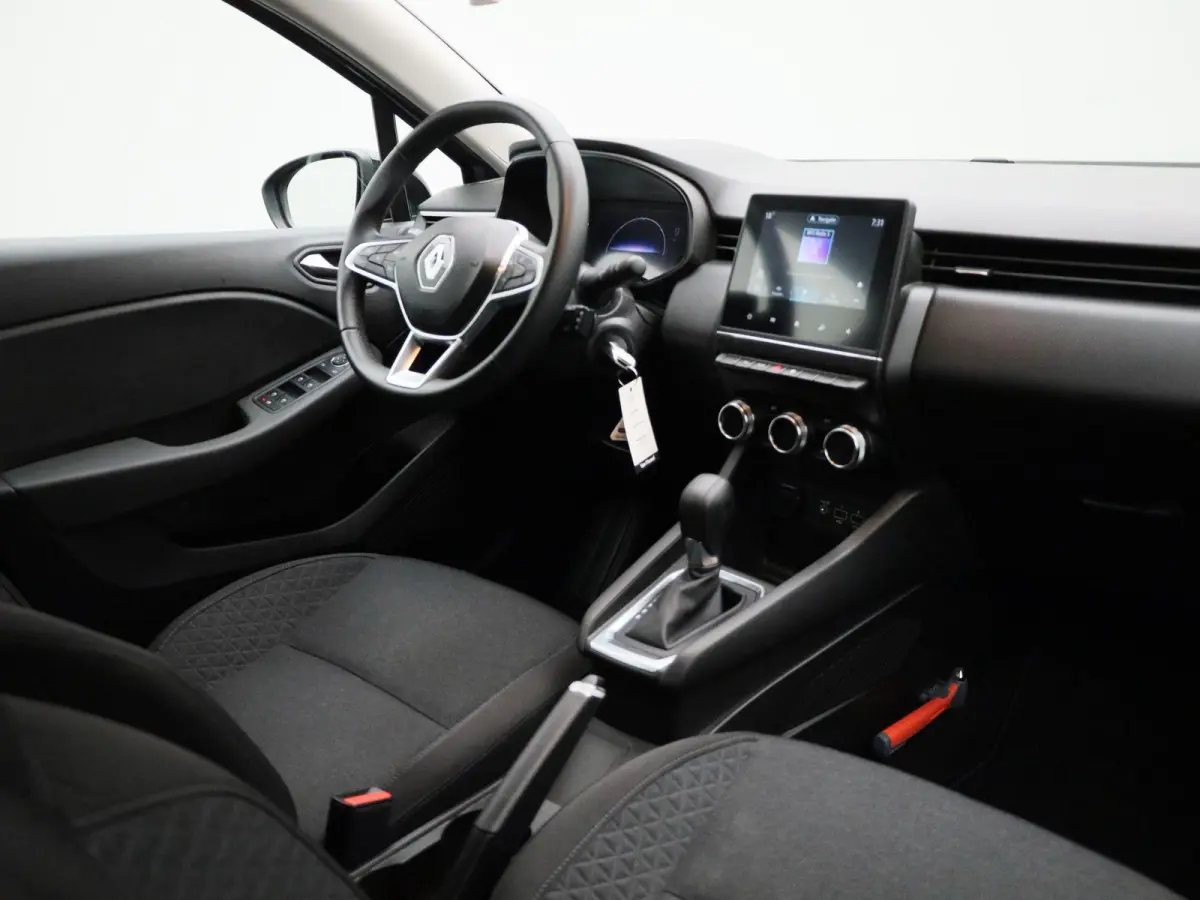 1.6 E-Tech Hybrid 145 Equilibre | Automaat | Navigatie | Cruise control | Airco | Bluetooth | DAB | LMV |
