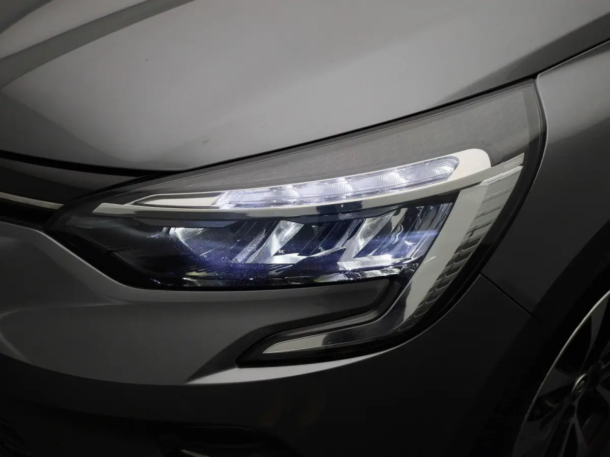 1.6 E-Tech Hybrid 145 Equilibre | Automaat | Navigatie | Cruise control | Airco | Bluetooth | DAB | LMV |