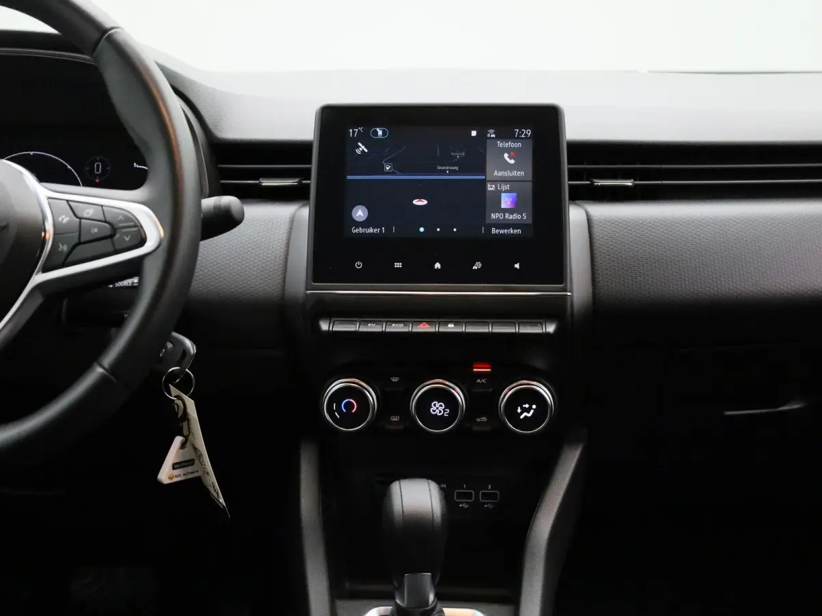 1.6 E-Tech Hybrid 145 Equilibre | Automaat | Navigatie | Cruise control | Airco | Bluetooth | DAB | LMV |